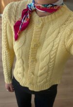 Yellow cable knit cardigan with floral buttons - Image 4