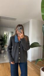 Grey sweater with denim collar