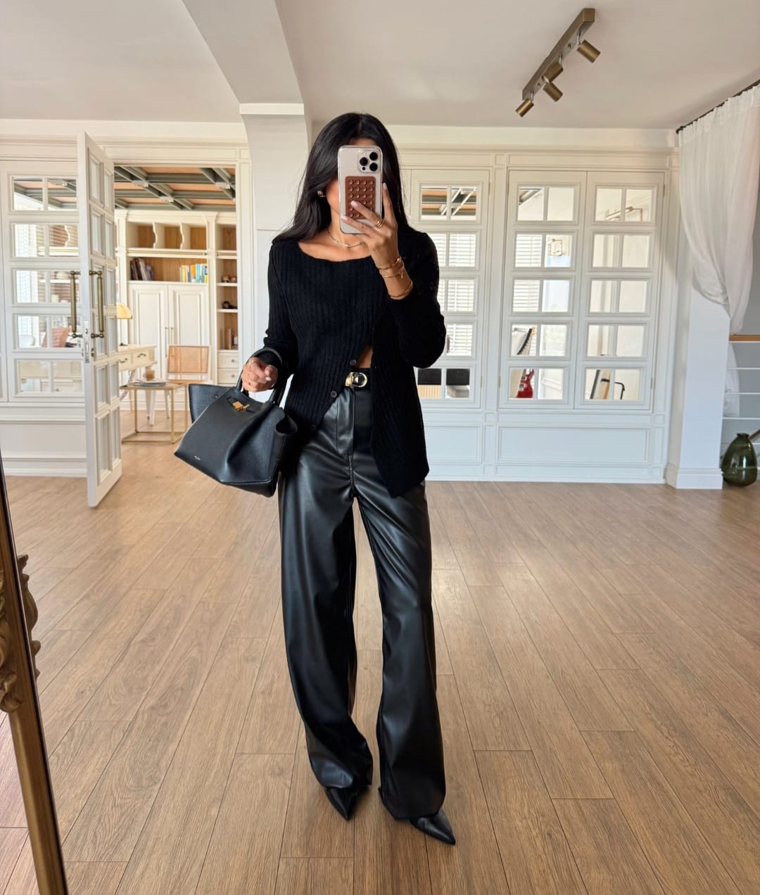 a115ce51-43f4-4957-8885-75d73d697297 Black leather trouser - Image 1