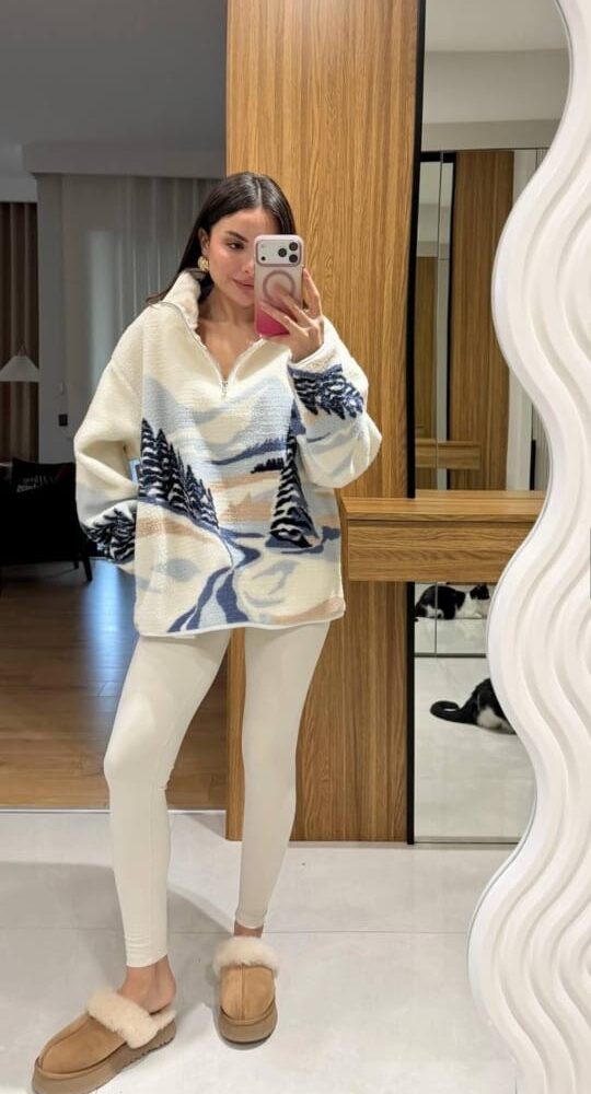 2b9d966d-339a-4b53-95fc-493d4a139102 Women’s Fleece Half Zip Mountain Pullover - Image 1